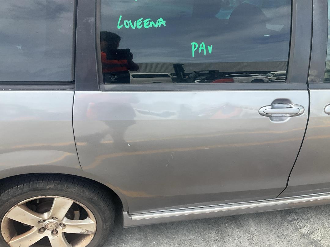 Photo '17' of Mazda MPV