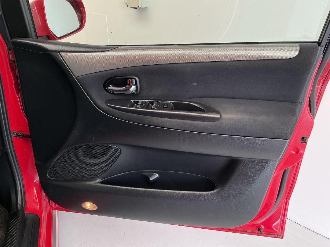 Photo '15' of Mazda MPV