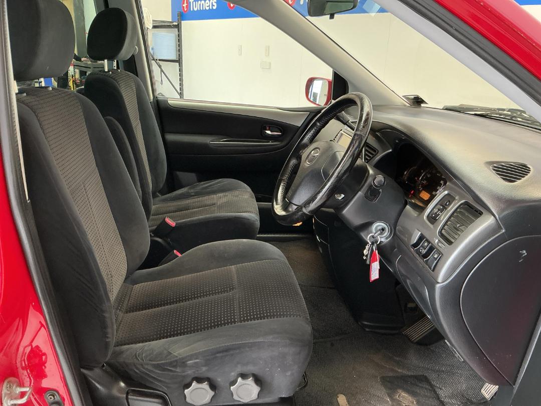 Photo '16' of Mazda MPV