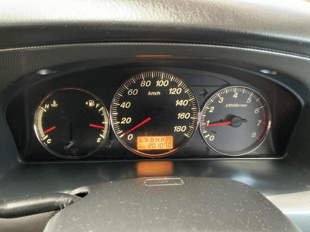 Photo '20' of Mazda MPV