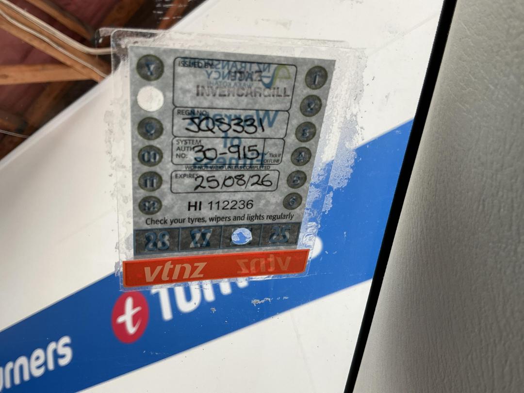 Photo '23' of Mazda MPV