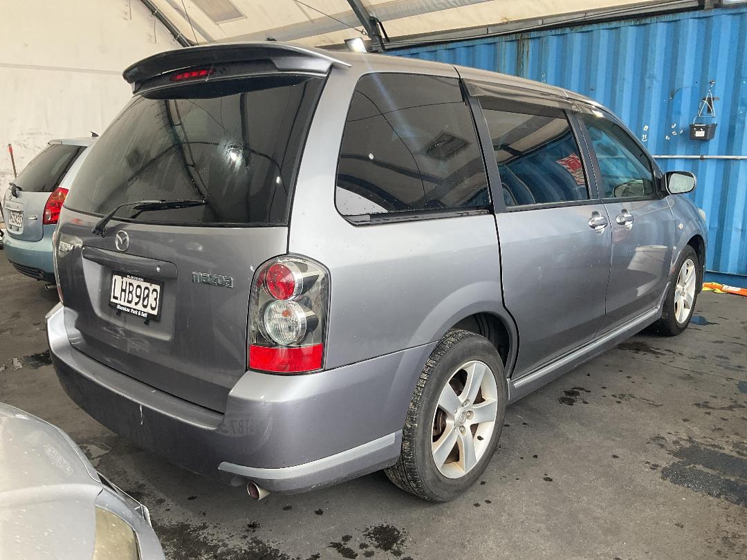 Photo '6' of Mazda MPV Photo '6' of Mazda MPV