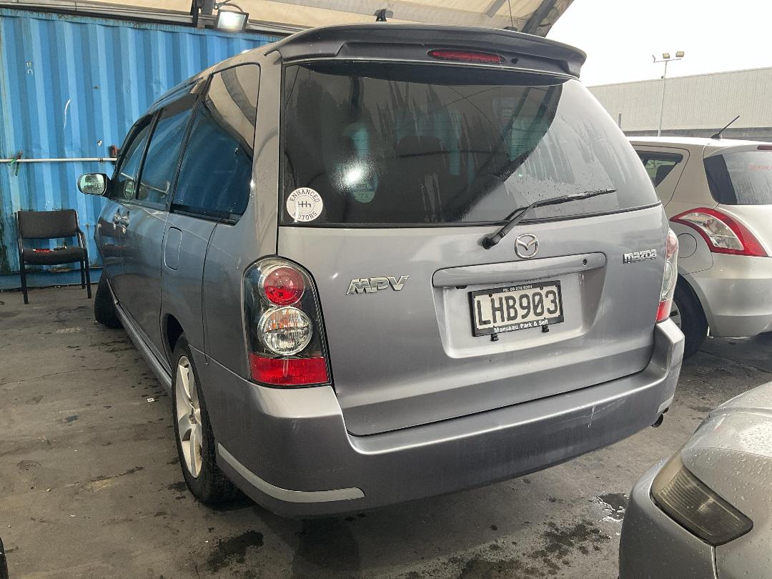 Photo '5' of Mazda MPV Photo '5' of Mazda MPV