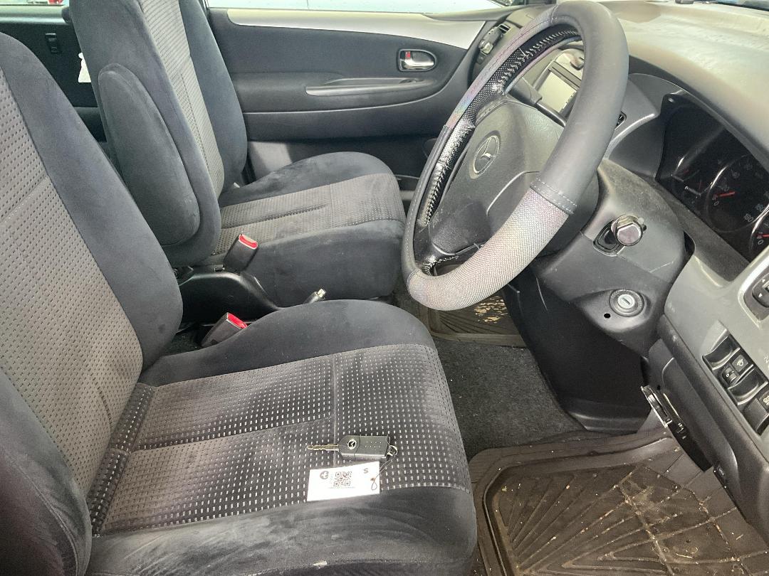 Photo '23' of Mazda MPV Photo '23' of Mazda MPV