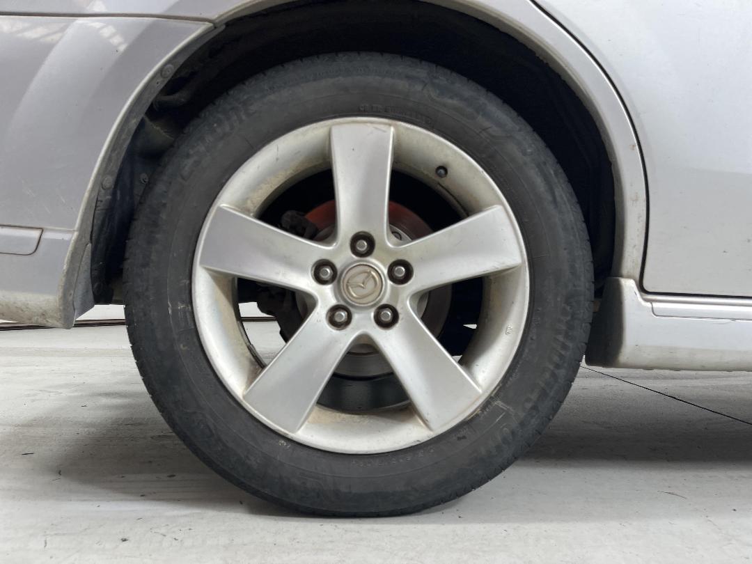 Photo '10' of Mazda MPV Photo '10' of Mazda MPV