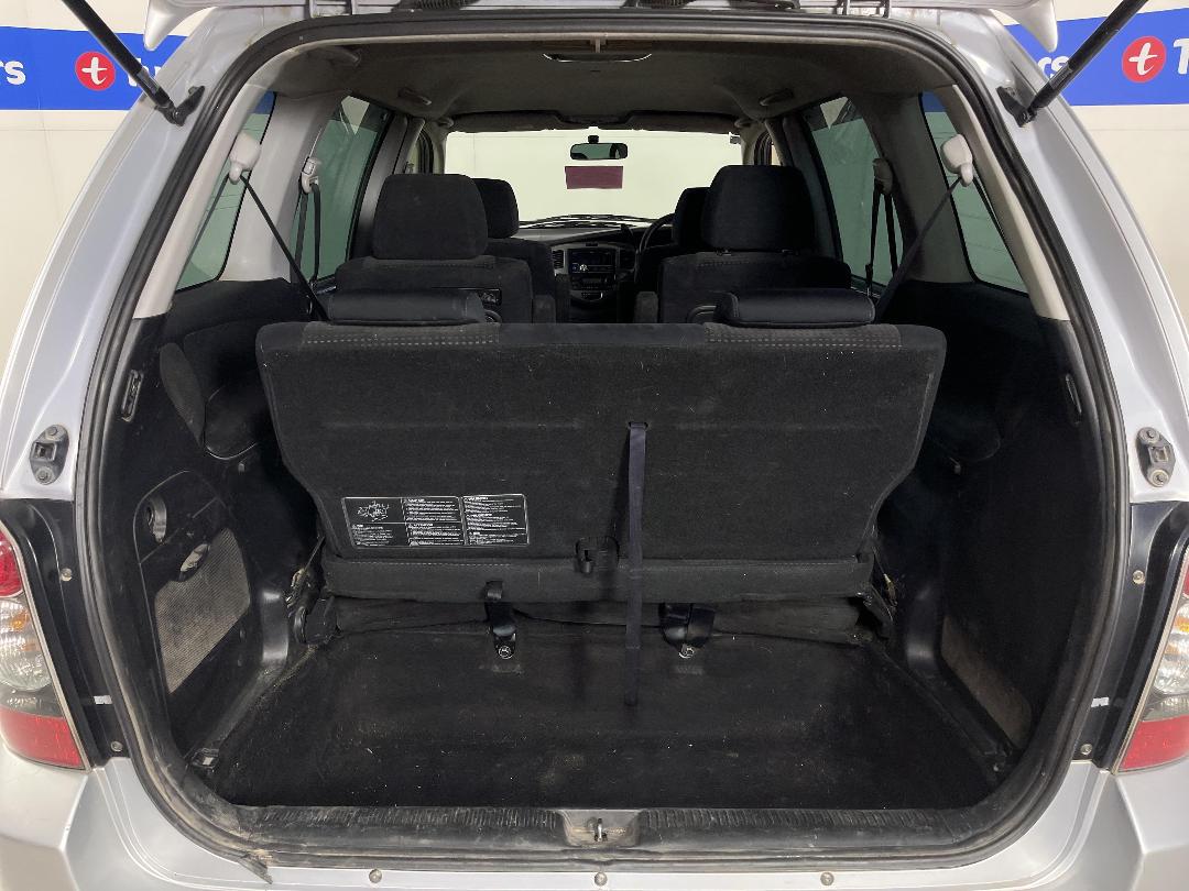 Photo '12' of Mazda MPV Photo '12' of Mazda MPV