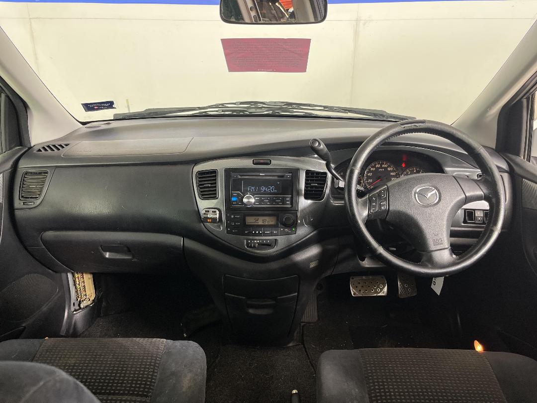 Photo '15' of Mazda MPV Photo '15' of Mazda MPV