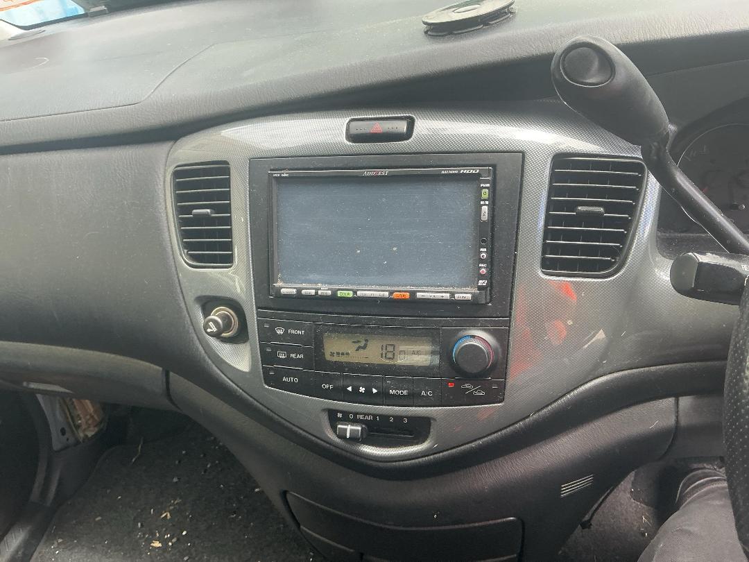 Photo '24' of Mazda MPV Photo '24' of Mazda MPV