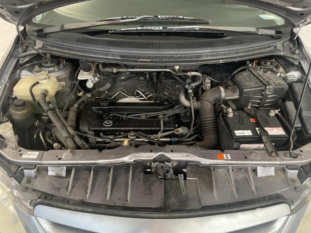 Photo '13' of Mazda MPV