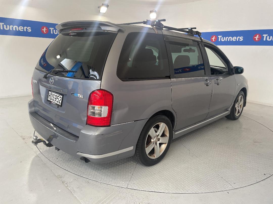 Photo '7' of Mazda MPV