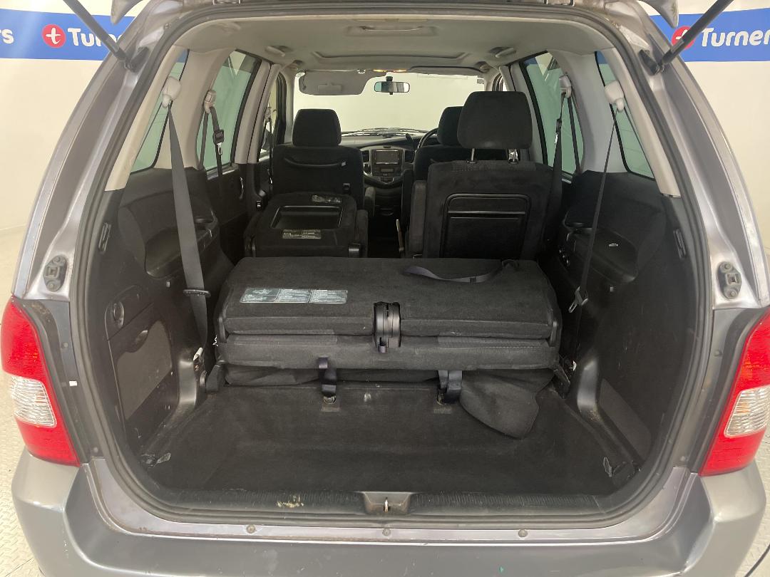 Photo '14' of Mazda MPV