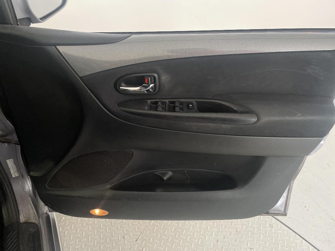 Photo '15' of Mazda MPV