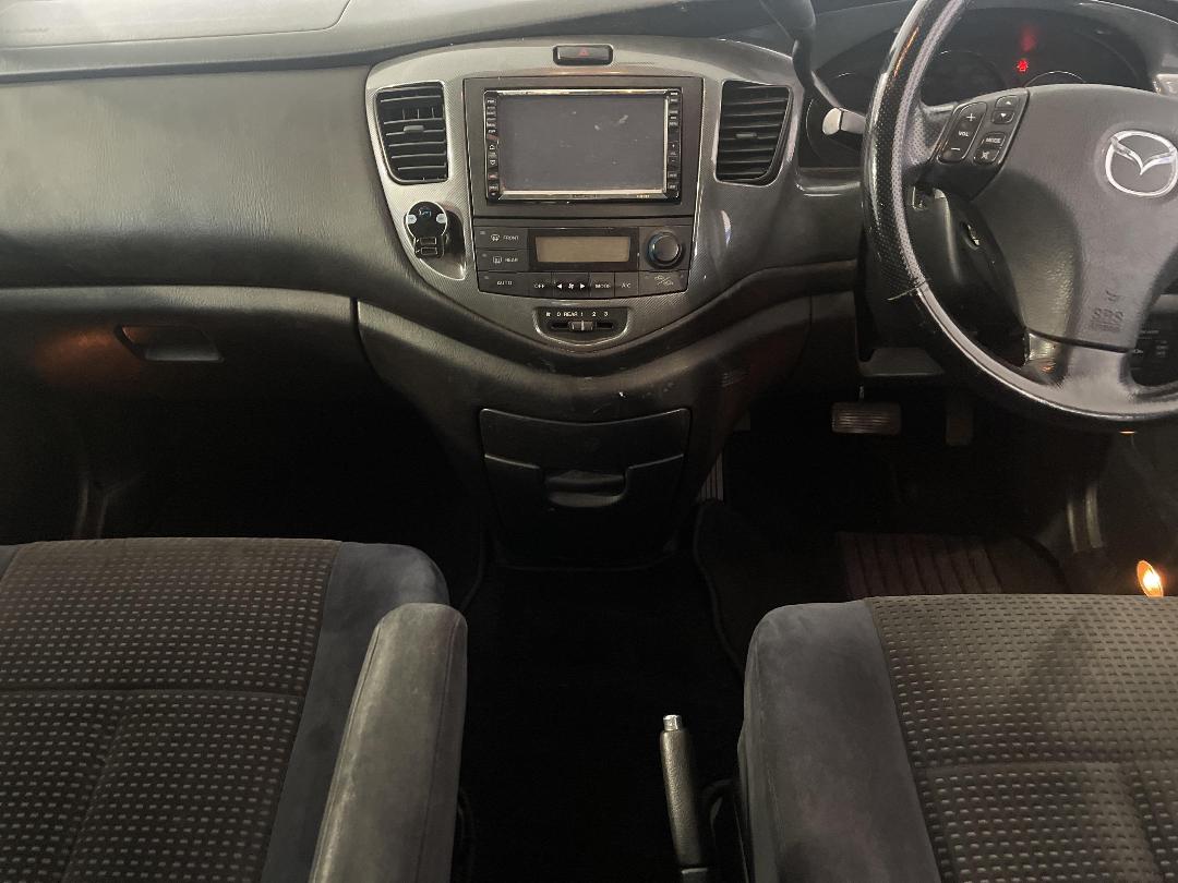 Photo '18' of Mazda MPV