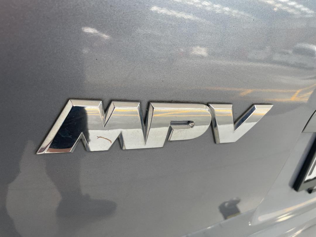 Photo '34' of Mazda MPV