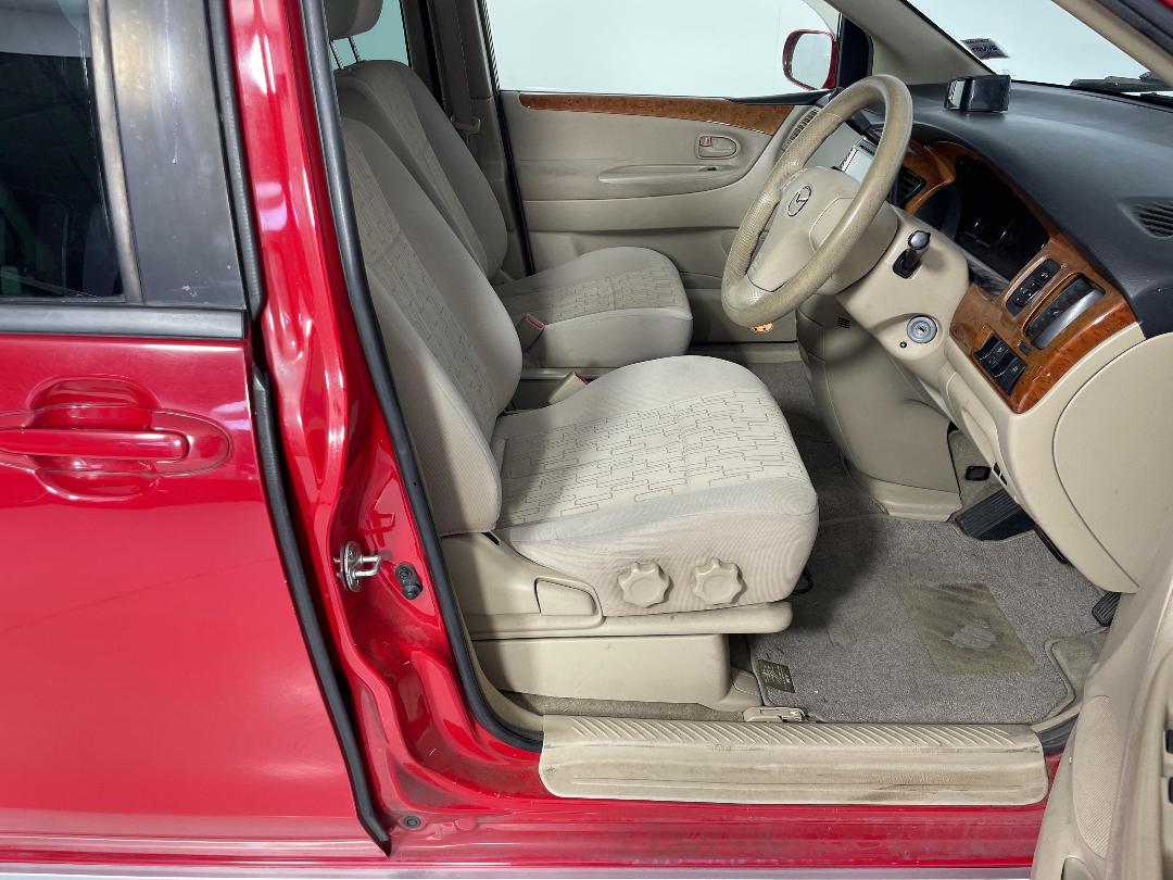 Photo '16' of Mazda MPV