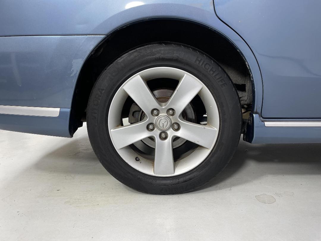 Photo '12' of Mazda MPV Photo '12' of Mazda MPV