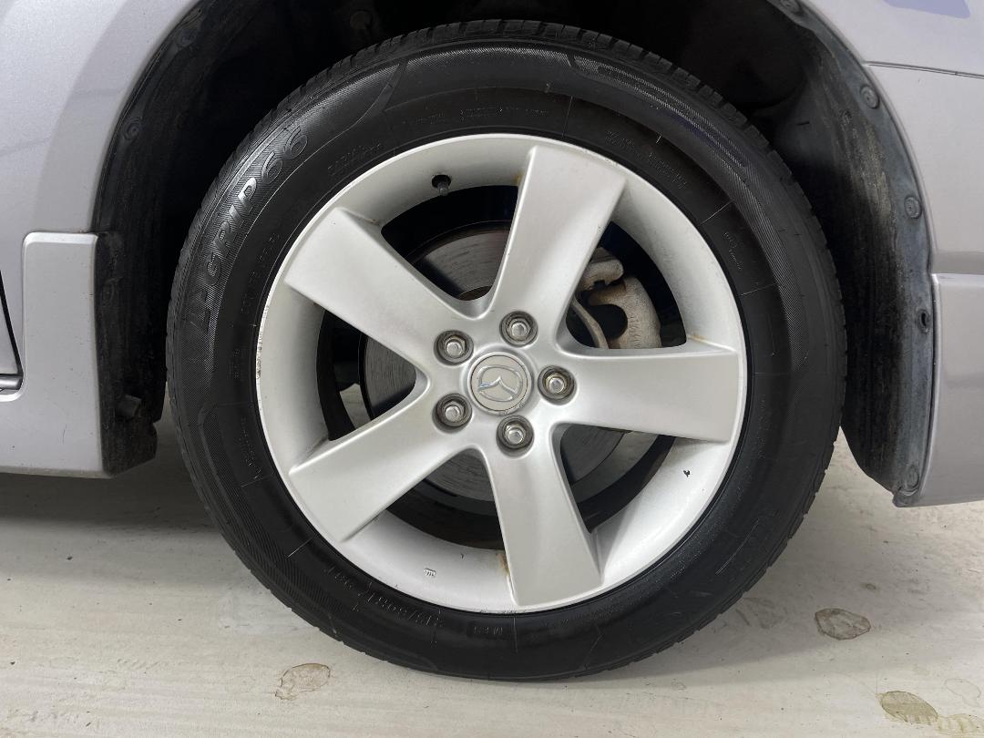 Photo '9' of Mazda MPV Photo '9' of Mazda MPV