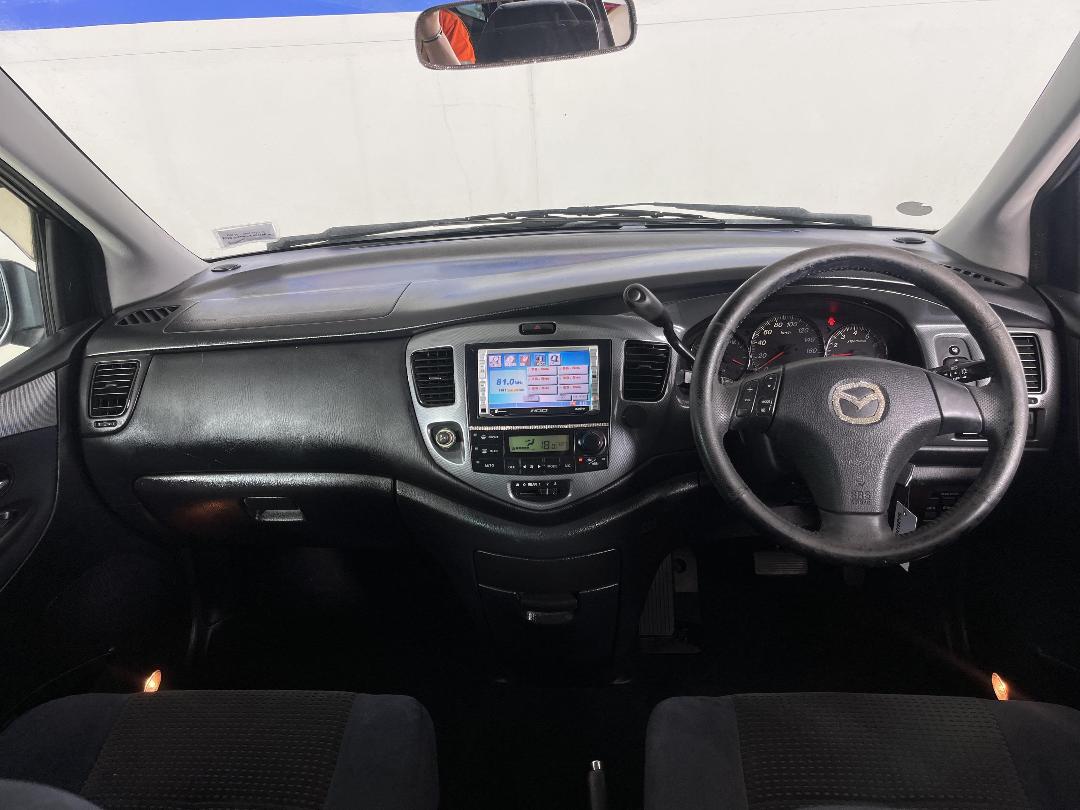 Photo '17' of Mazda MPV Photo '17' of Mazda MPV