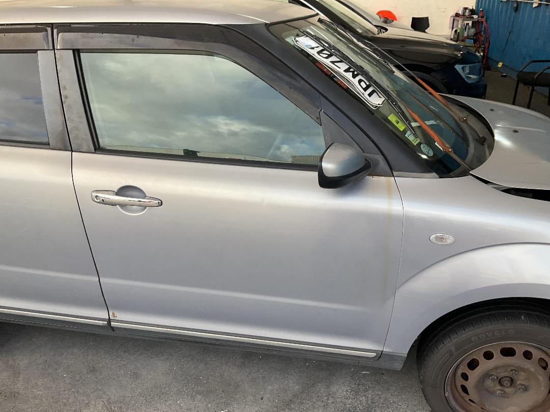 Photo '3' of Mazda Verisa Photo '3' of Mazda Verisa