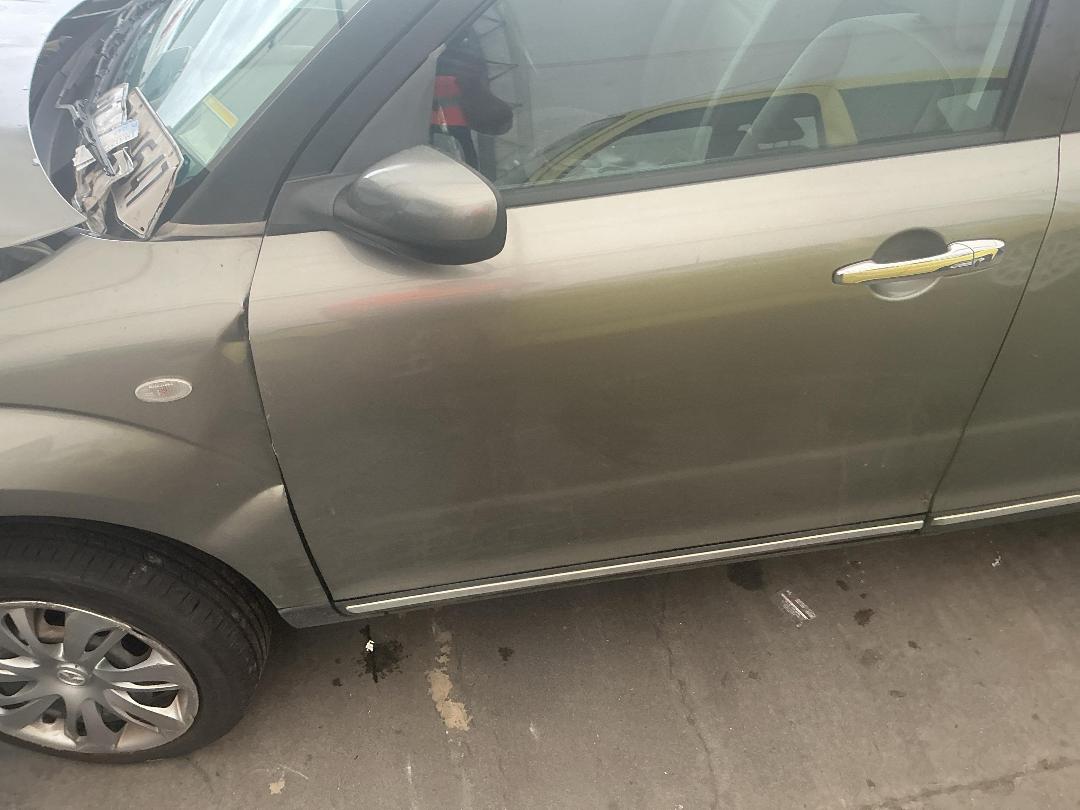 Photo '9' of Mazda Verisa Photo '9' of Mazda Verisa