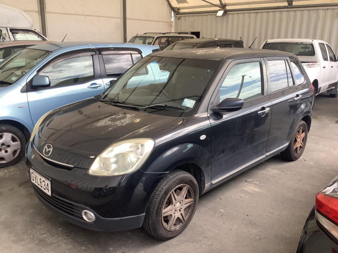 Photo '2' of Mazda Verisa