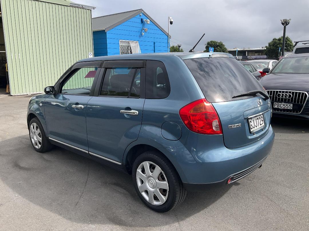 Photo '5' of Mazda Verisa