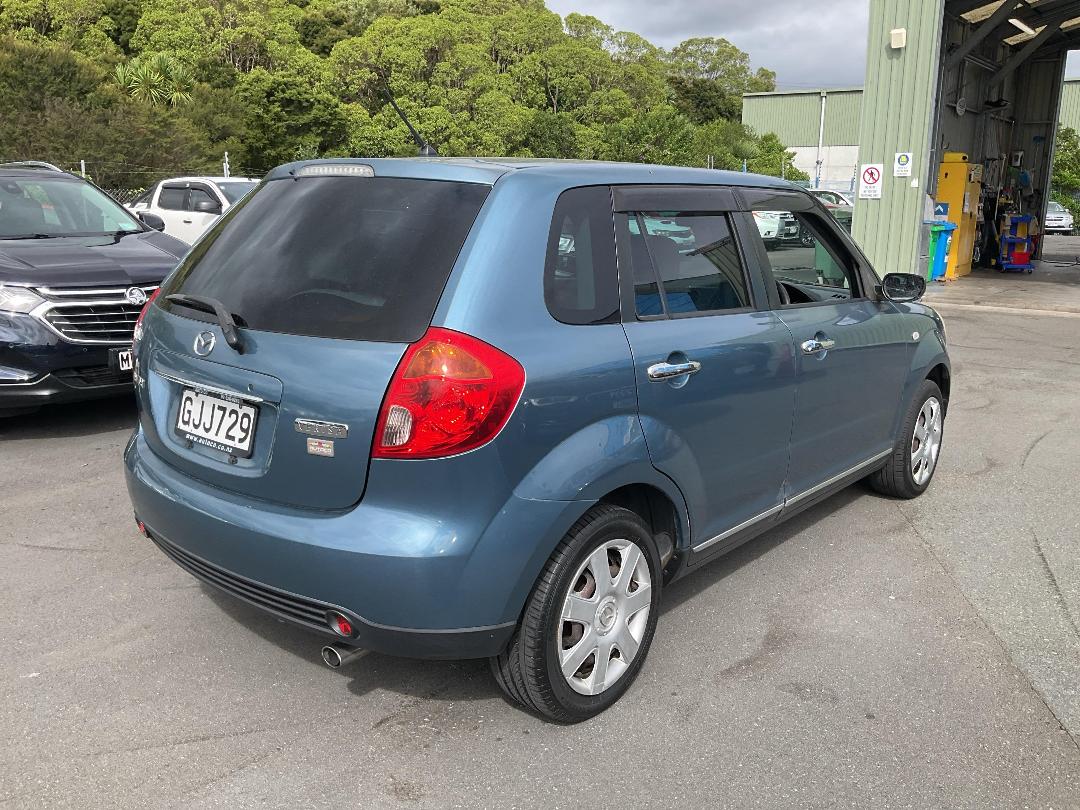 Photo '4' of Mazda Verisa