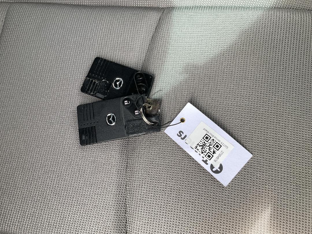 Photo '7' of Mazda Verisa