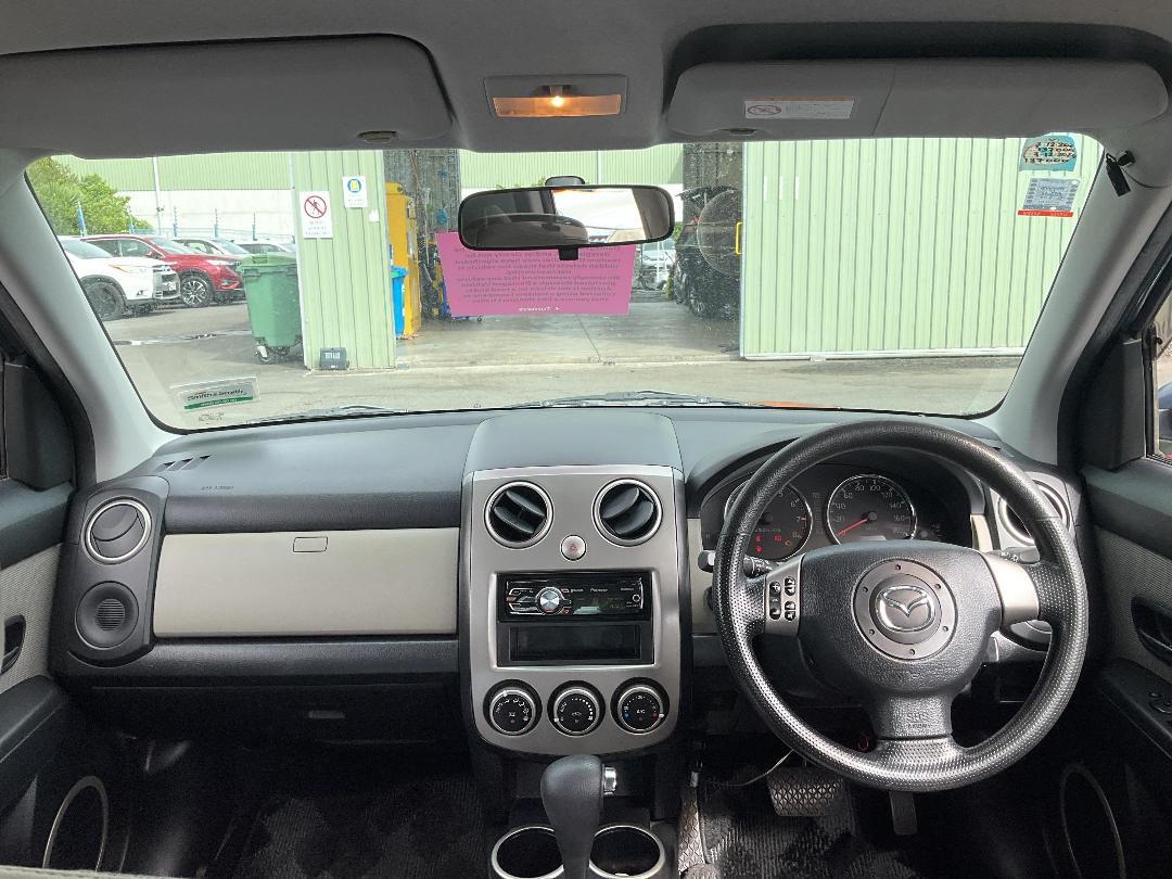 Photo '10' of Mazda Verisa