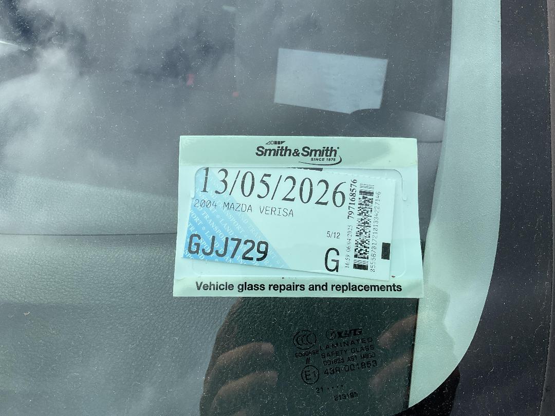 Photo '12' of Mazda Verisa