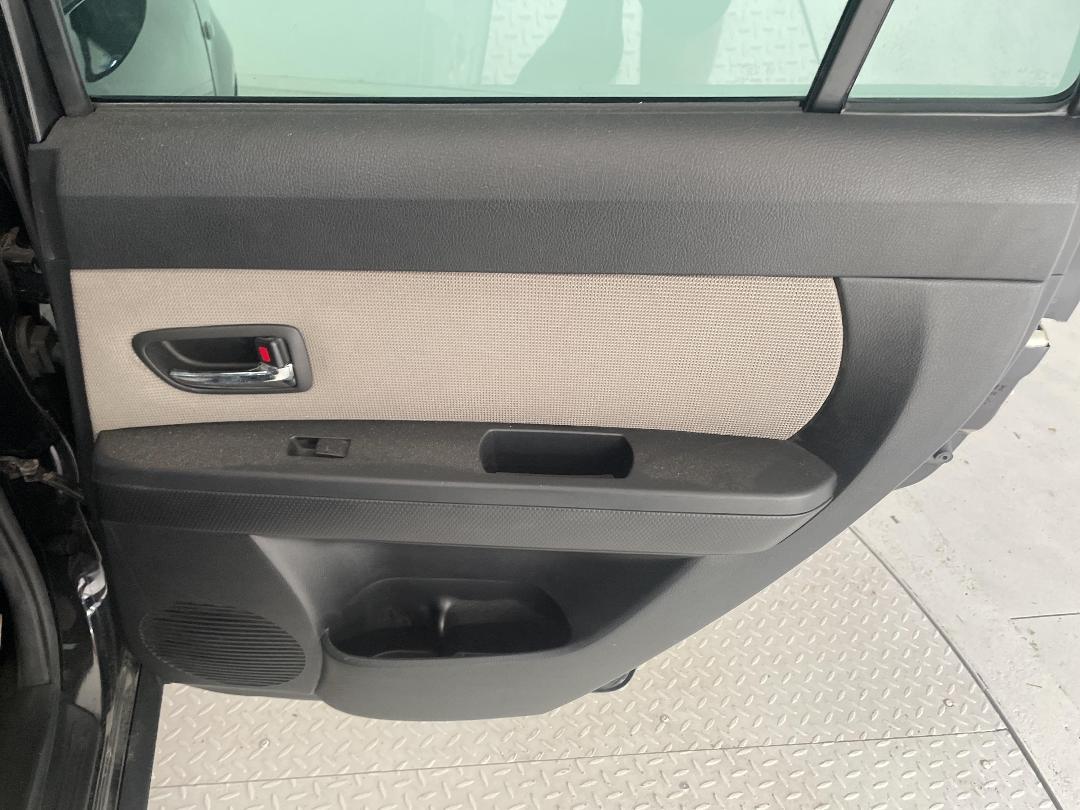 Photo '17' of Mazda Verisa