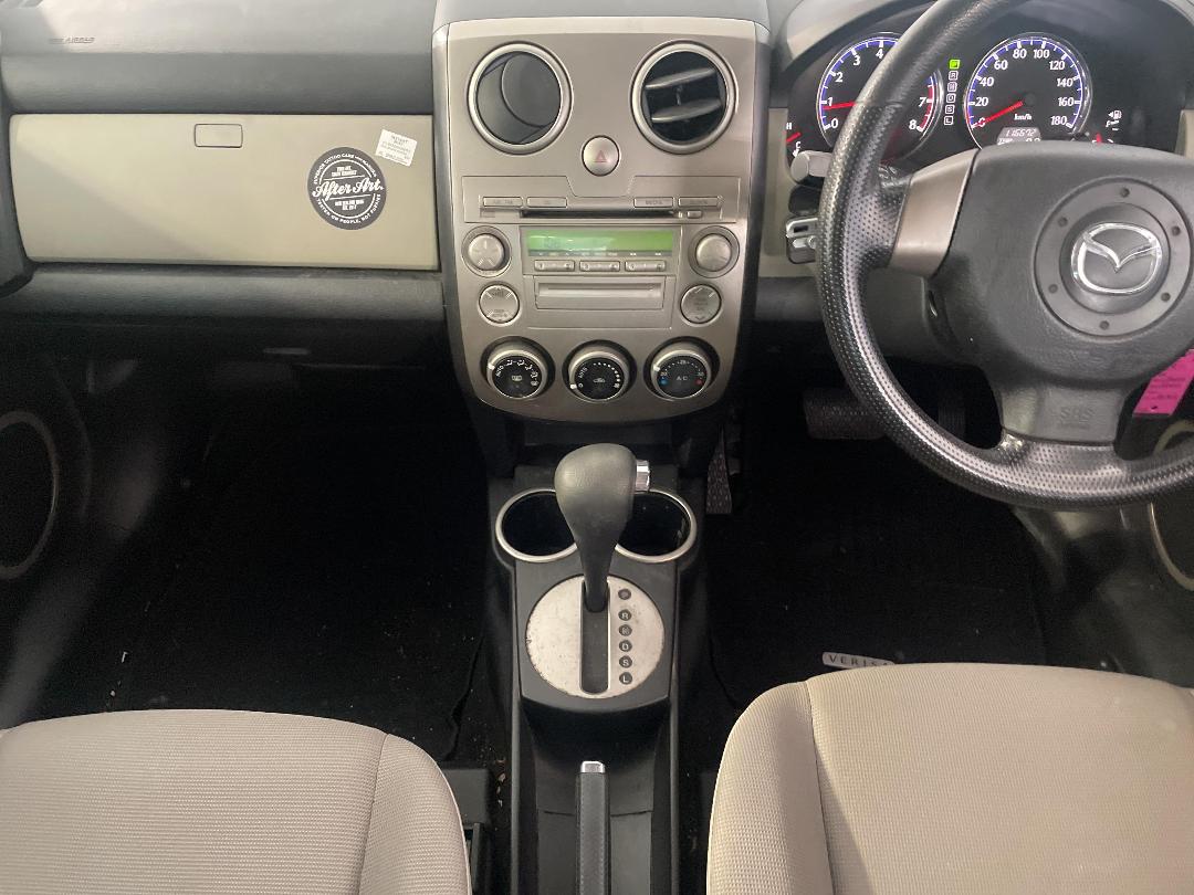 Photo '20' of Mazda Verisa