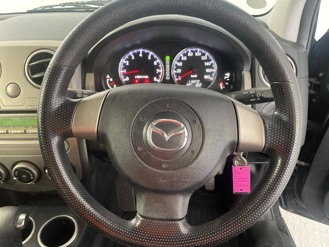 Photo '22' of Mazda Verisa