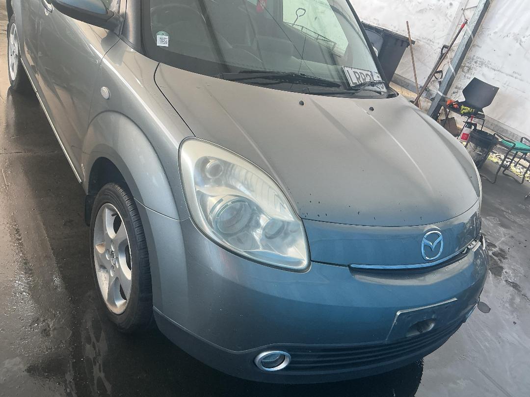 Photo '2' of Mazda Verisa