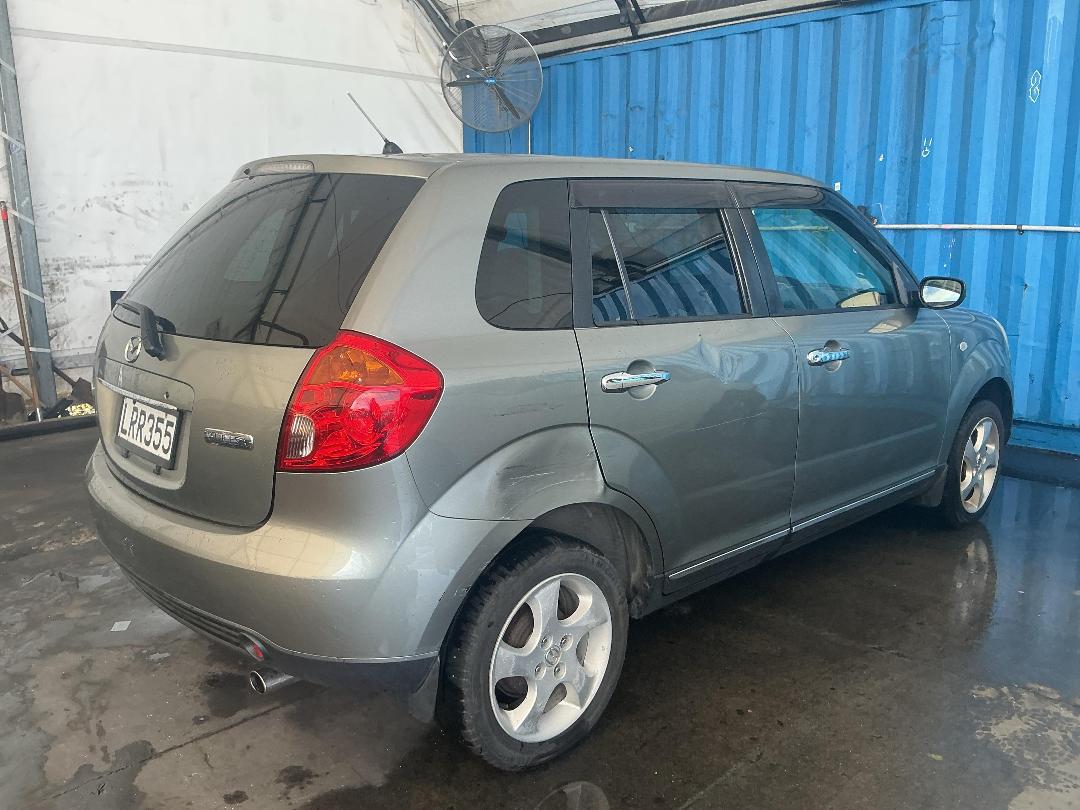 Photo '8' of Mazda Verisa