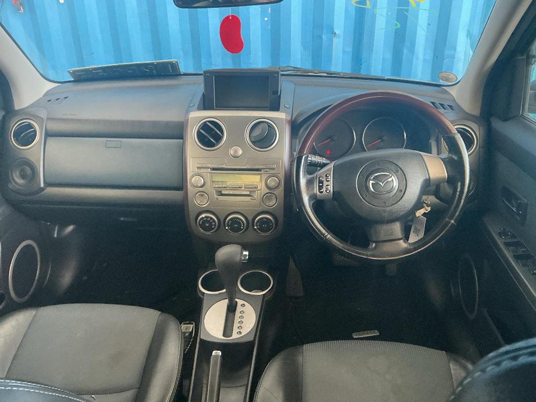 Photo '13' of Mazda Verisa