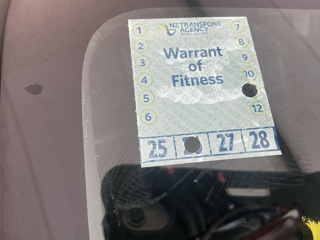 Photo '24' of Mazda Verisa