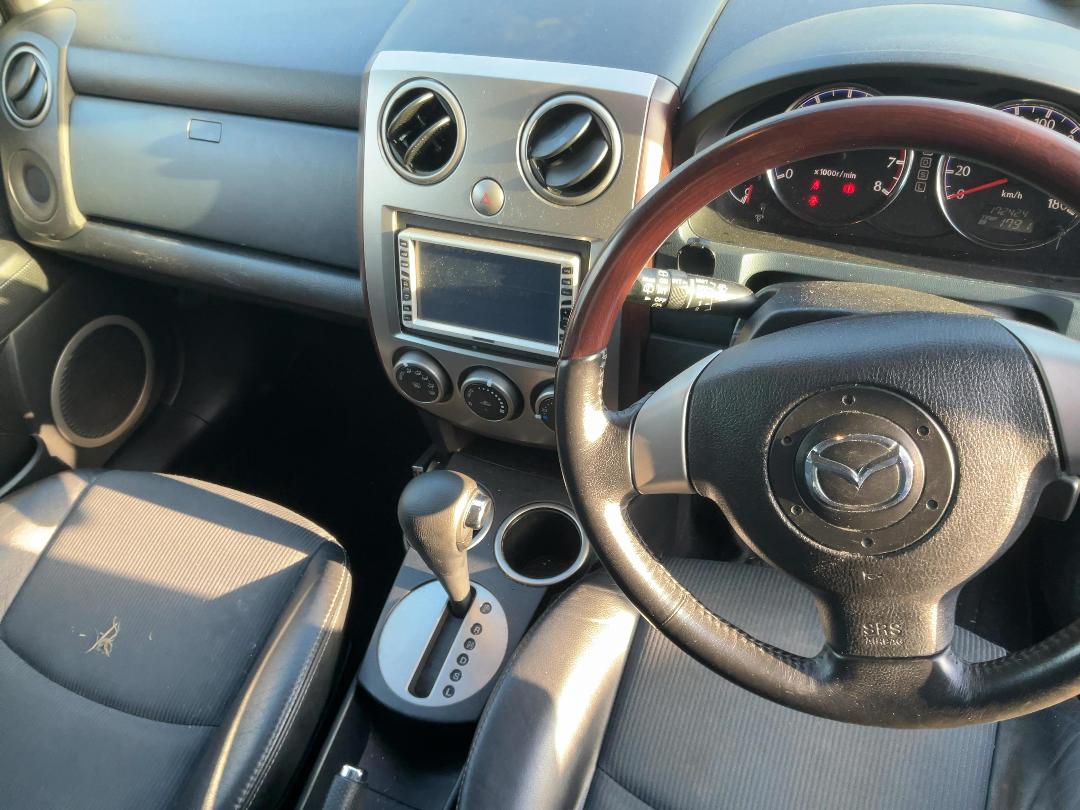 Photo '9' of Mazda Verisa Photo '9' of Mazda Verisa