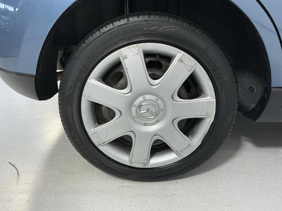 Photo '12' of Mazda Verisa