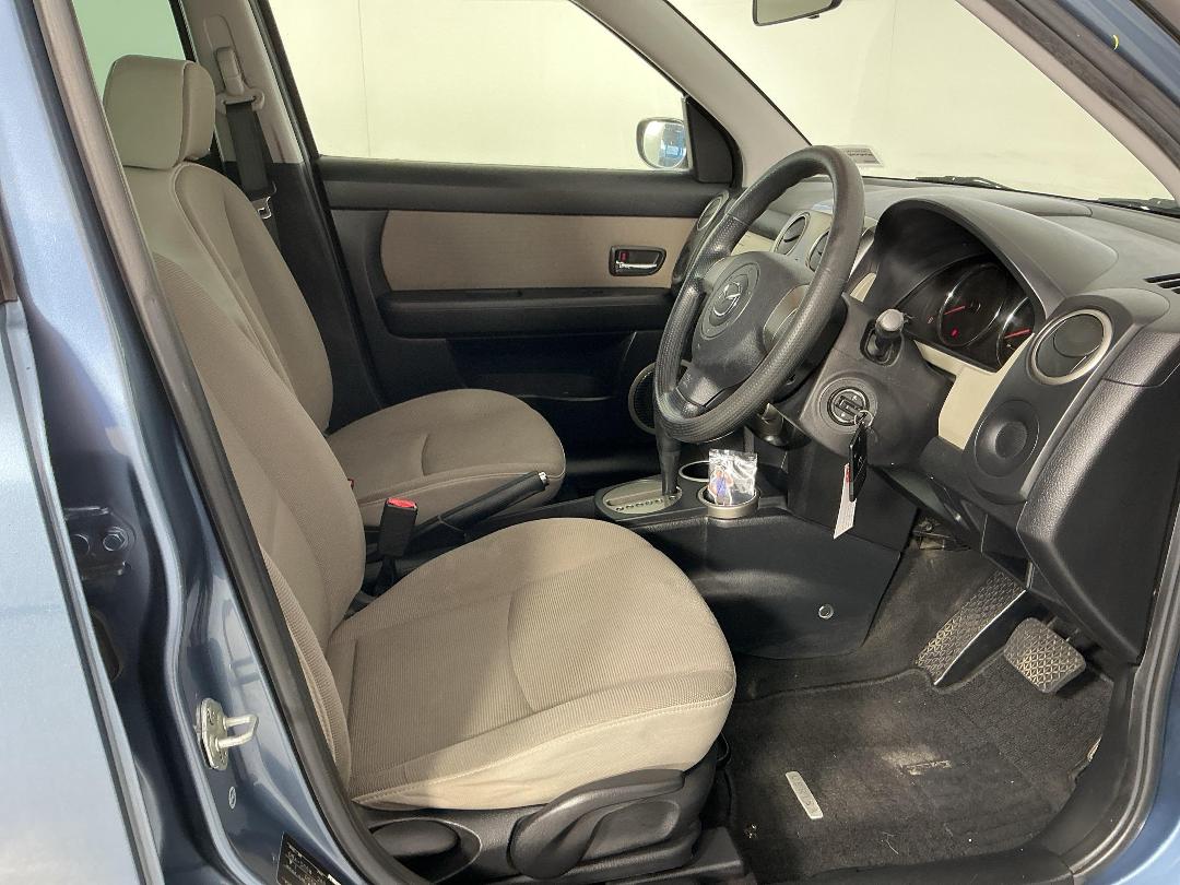 Photo '16' of Mazda Verisa