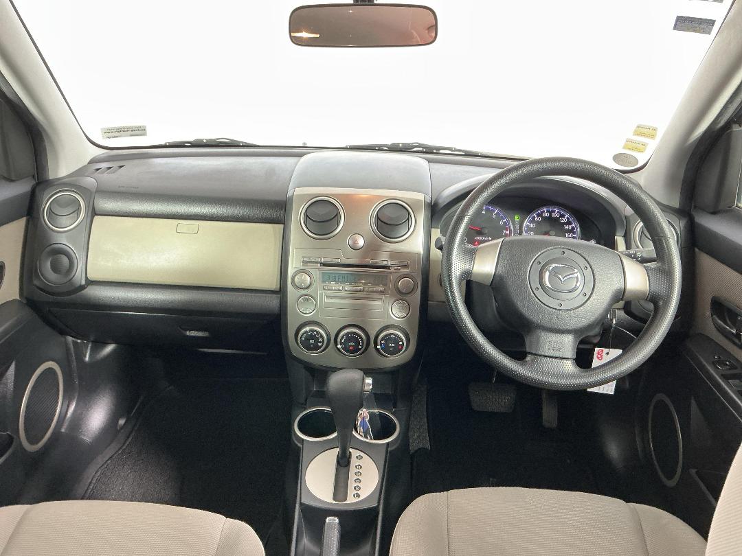 Photo '17' of Mazda Verisa