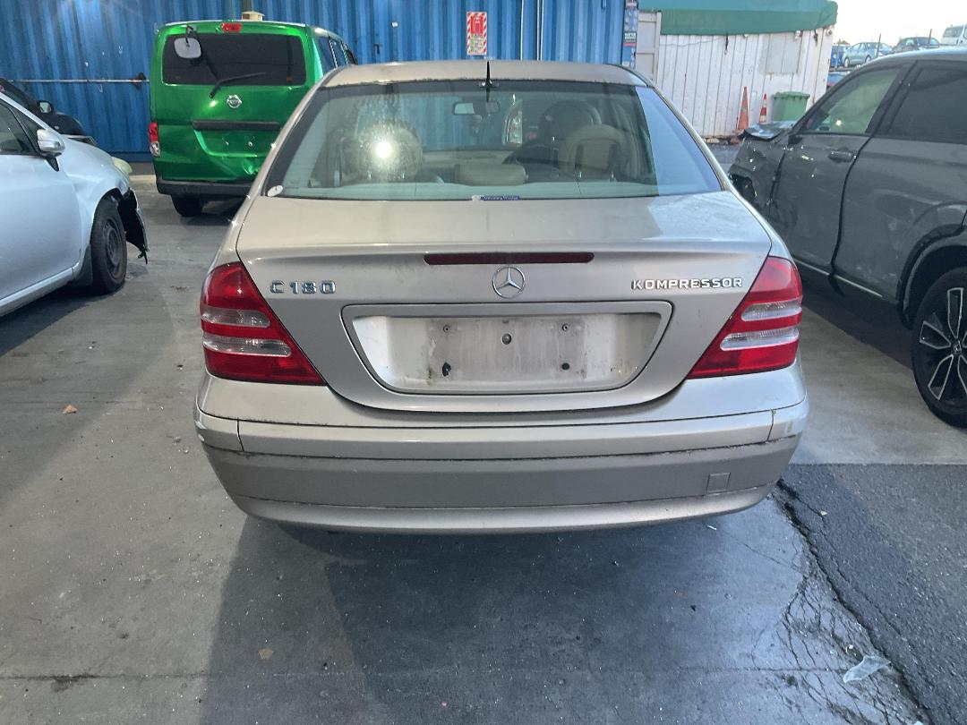 Photo '16' of Mercedes-Benz C-Class CK