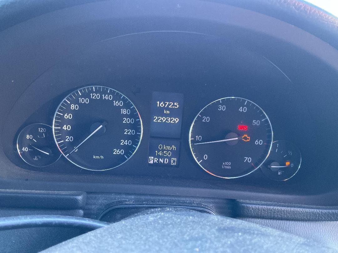 Photo '8' of Mercedes-Benz C180 Photo '8' of Mercedes-Benz C180