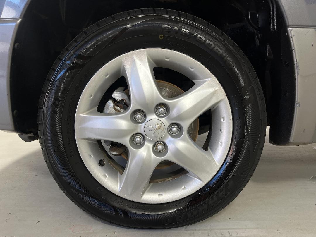 Photo '10' of Mitsubishi Airtrek