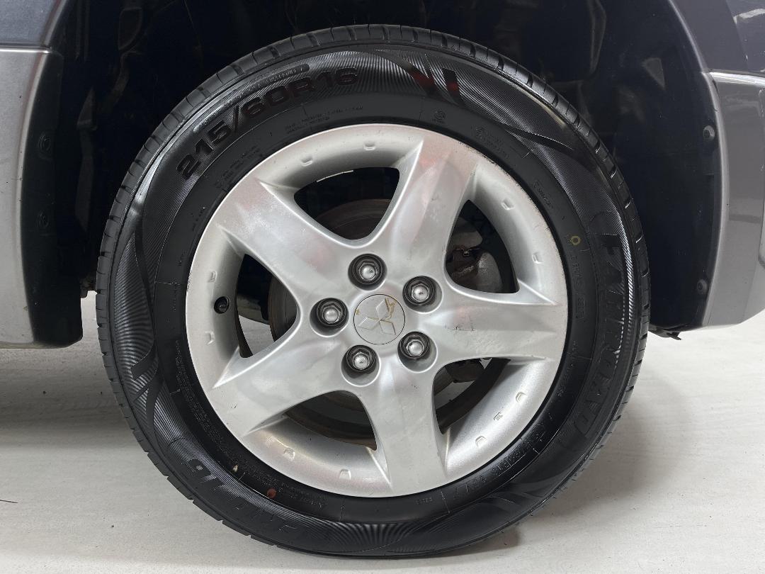 Photo '9' of Mitsubishi Airtrek