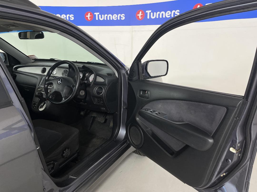 Photo '15' of Mitsubishi Airtrek