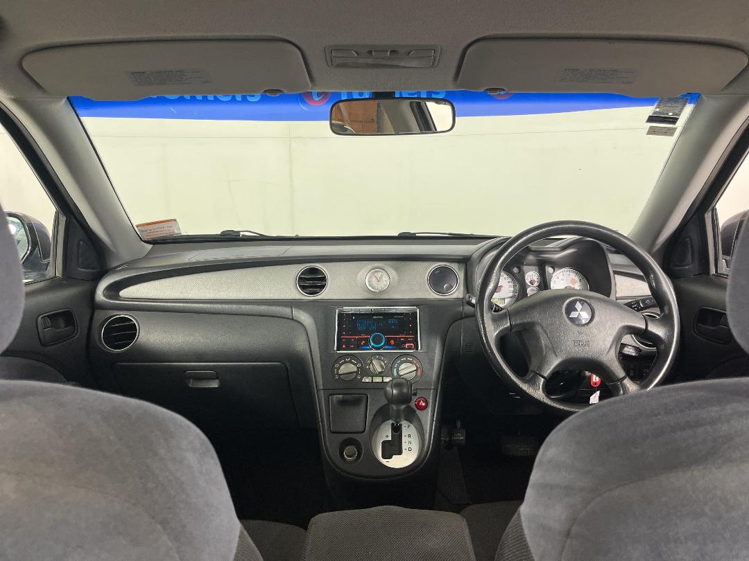 Photo '17' of Mitsubishi Airtrek