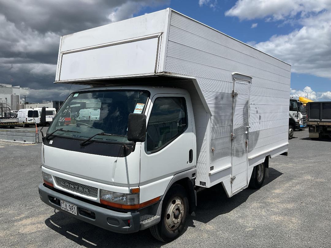 Photo '9' of Mitsubishi Canter Cab Chassis