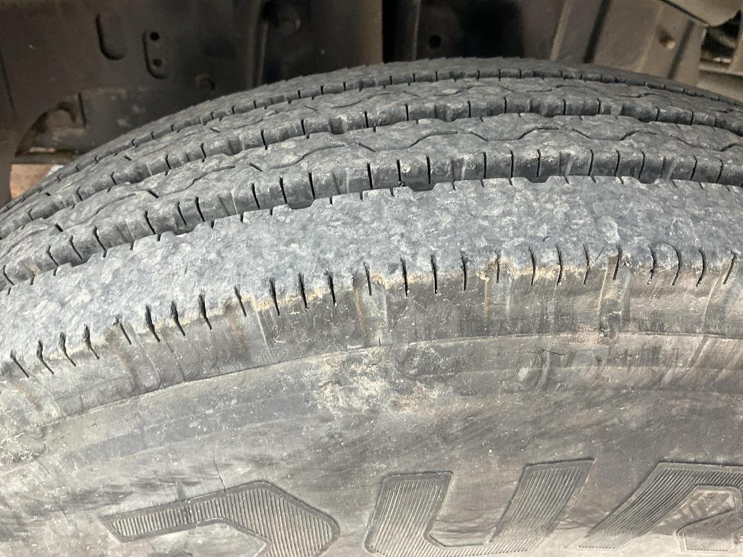 Photo '40' of Mitsubishi Canter Cab Chassis