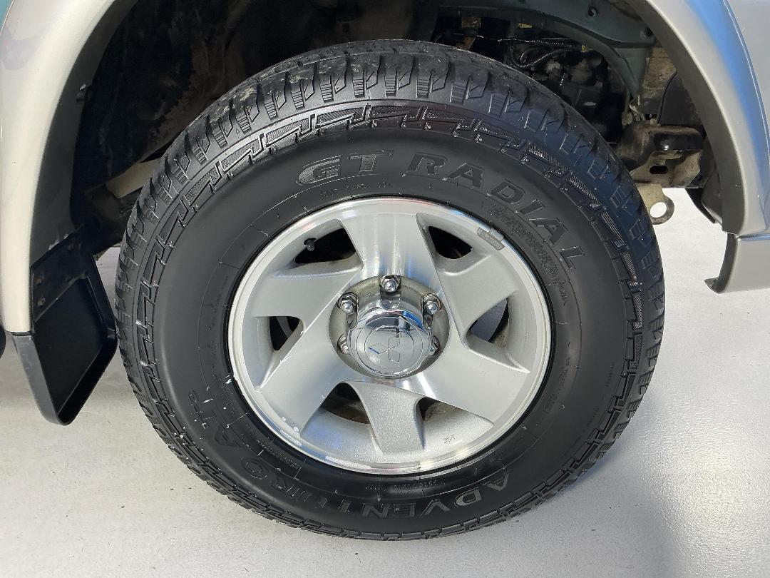 Photo '9' of Mitsubishi Challenger